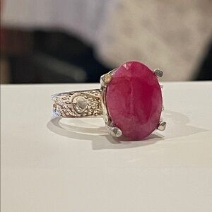 Elegant Silver and Pink Gemstone Ring